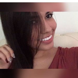 Meet your Posher, Camila